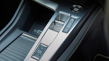 Peugeot 308 UK - interior