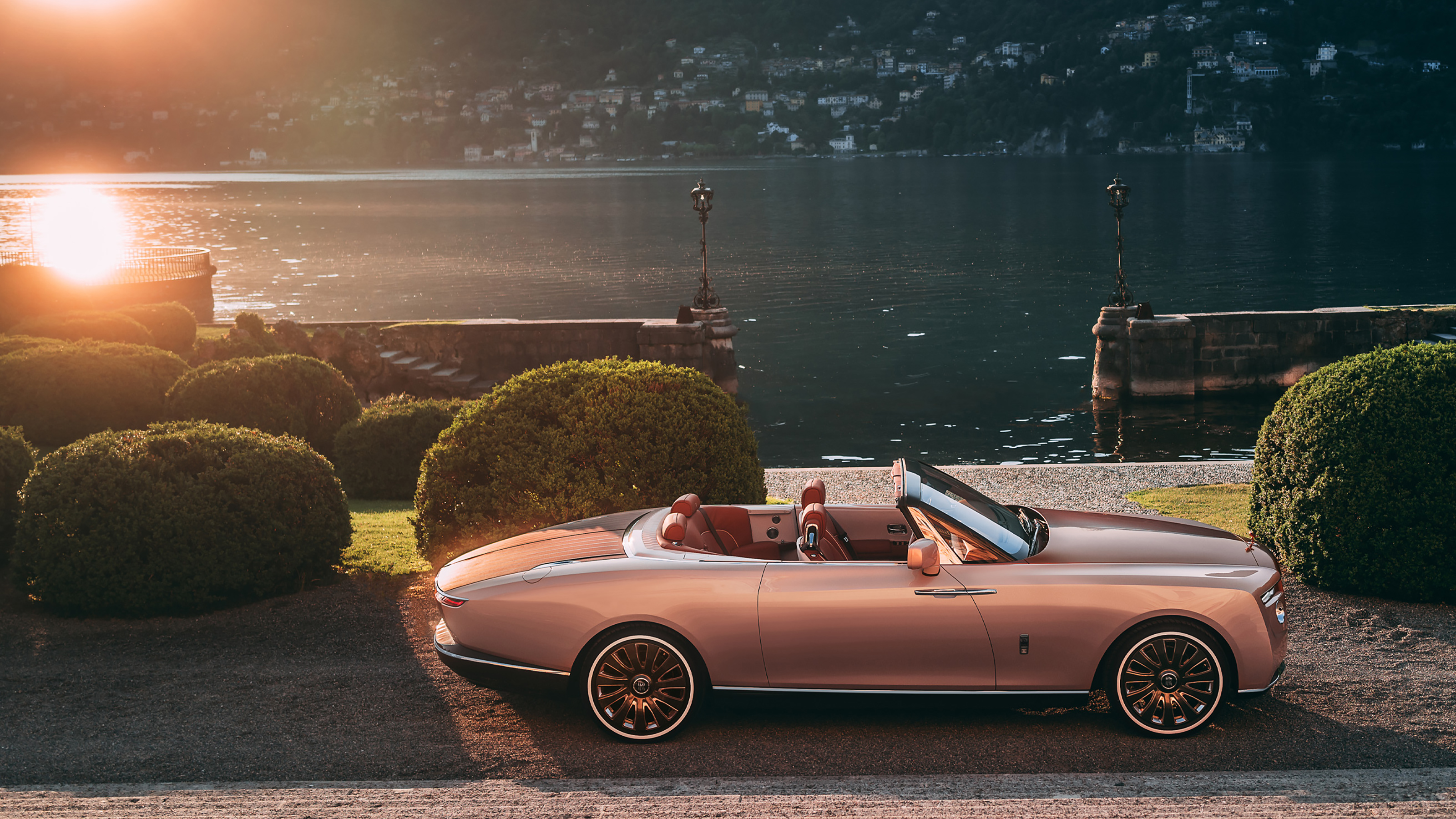 Rolls-Royce Boat Tail convertible 