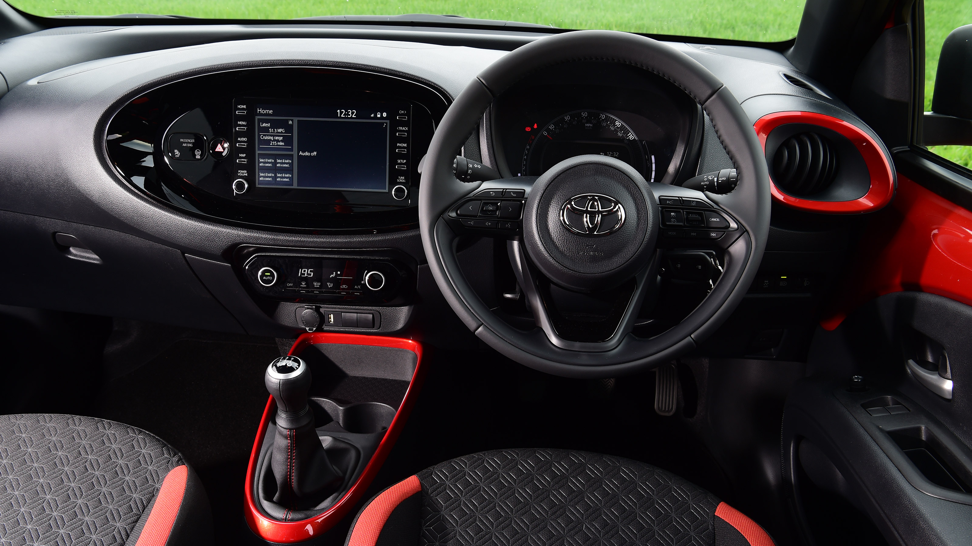 Toyota Aygo X - dash