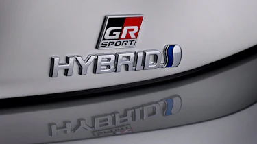 Toyota Corolla facelift - Hybrid badge