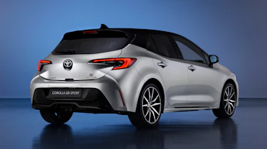 Toyota Corolla facelift - rear static