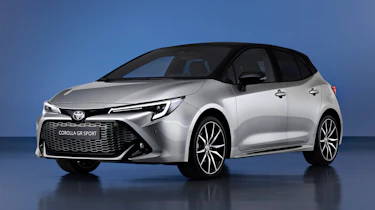 Toyota Corolla facelift - front static