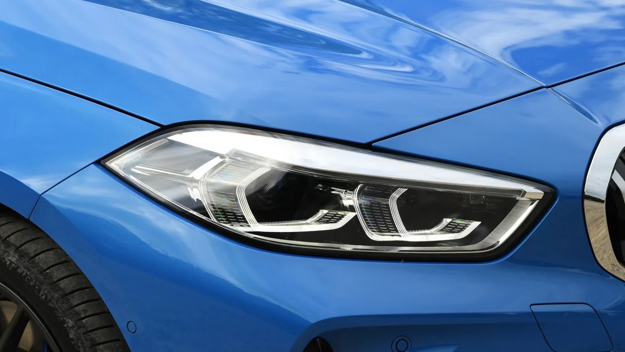 Used BMW 1 Series Mk3 - front light