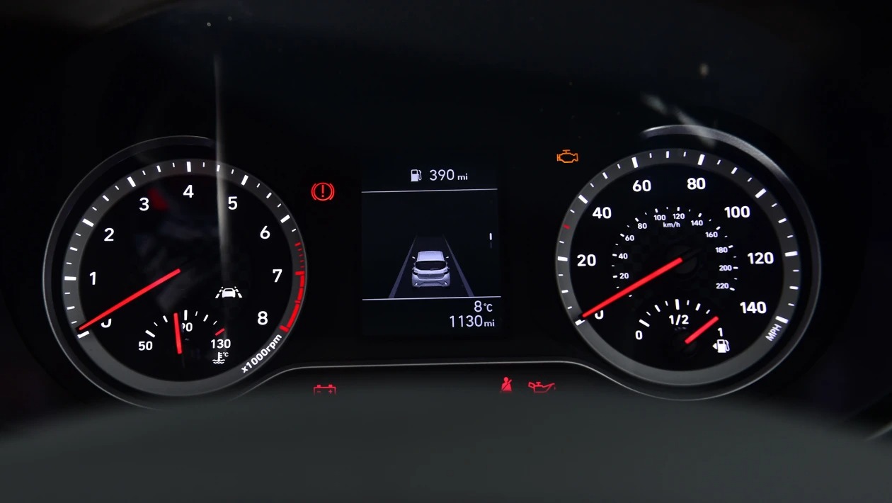 Used Hyundai i10 Mk3 - dials