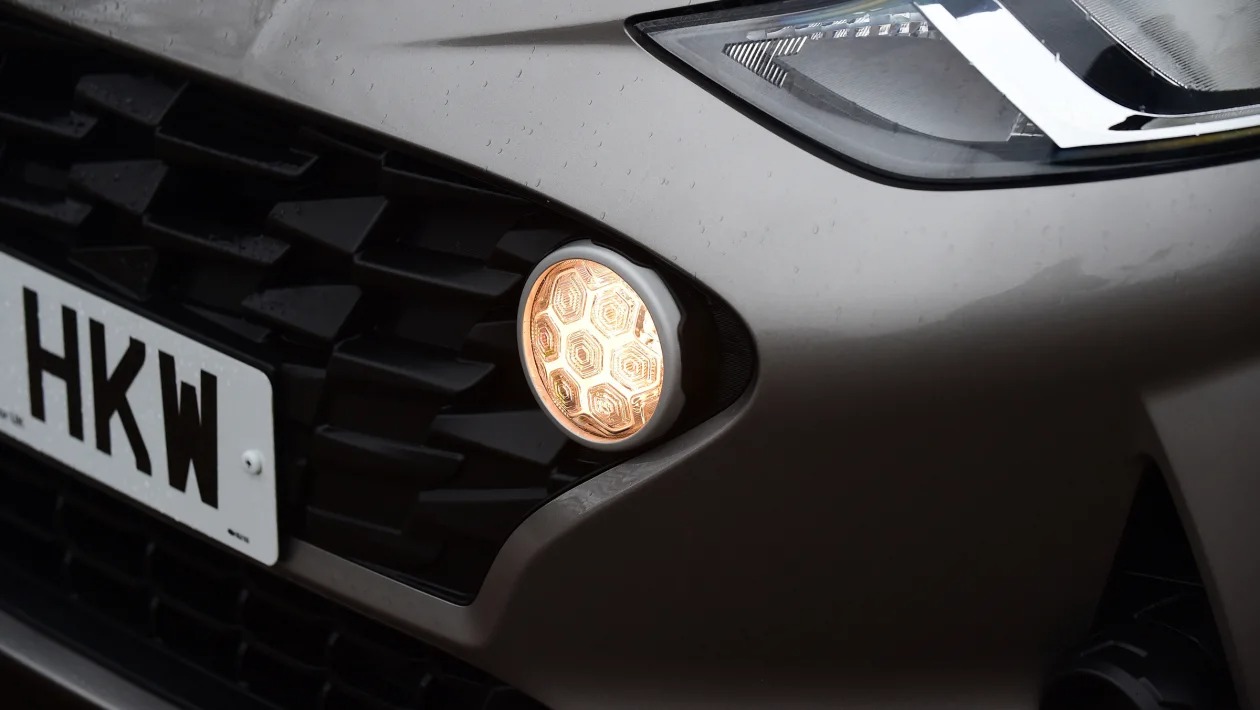 Used Hyundai i10 Mk3 - fog light