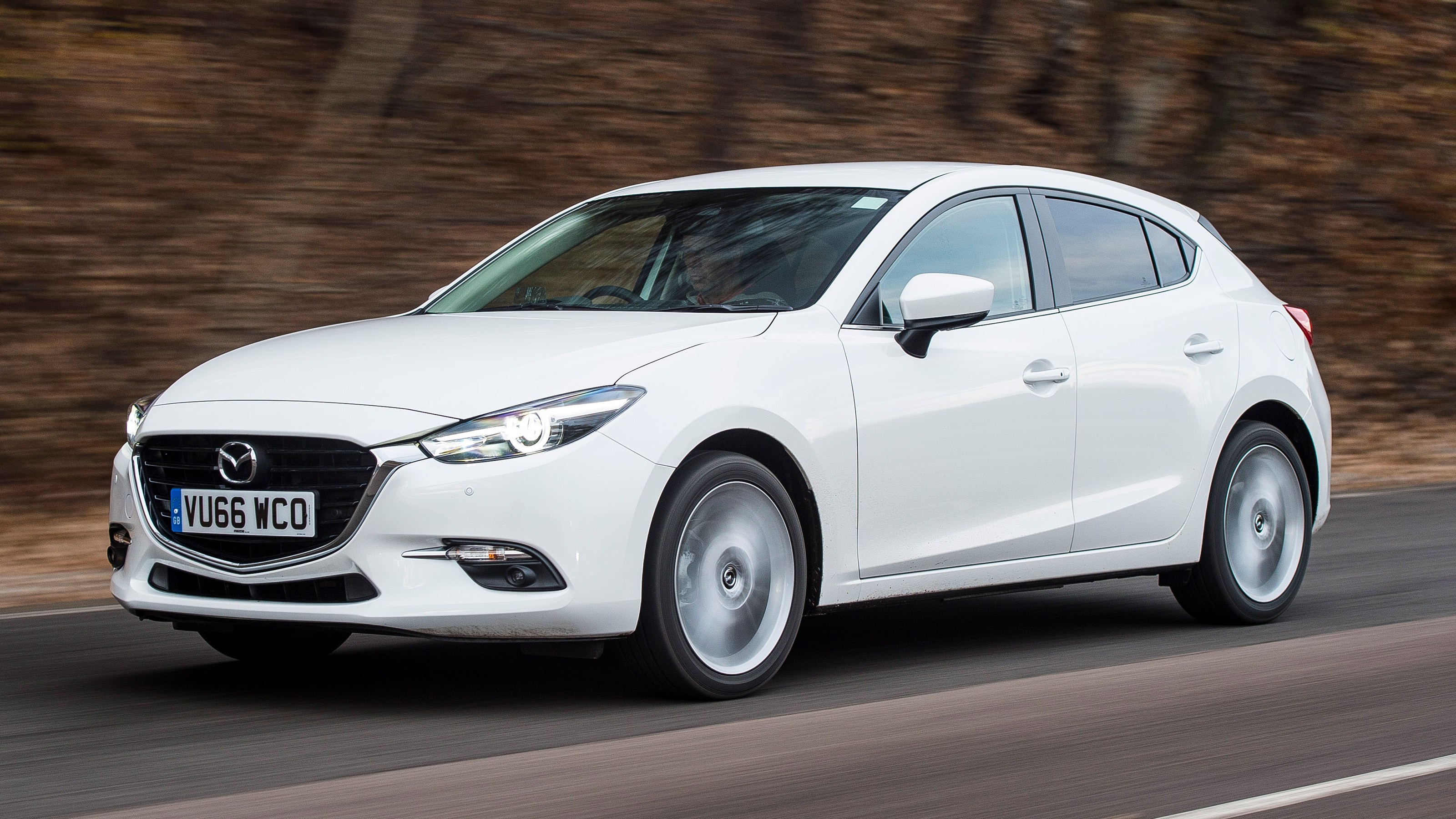 Used Mazda 3 Mk3 - front action