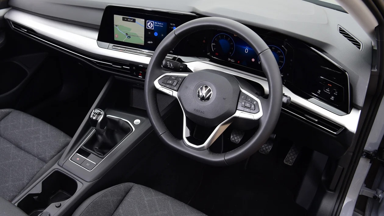 Used Volkswagen Golf Mk8 - dash