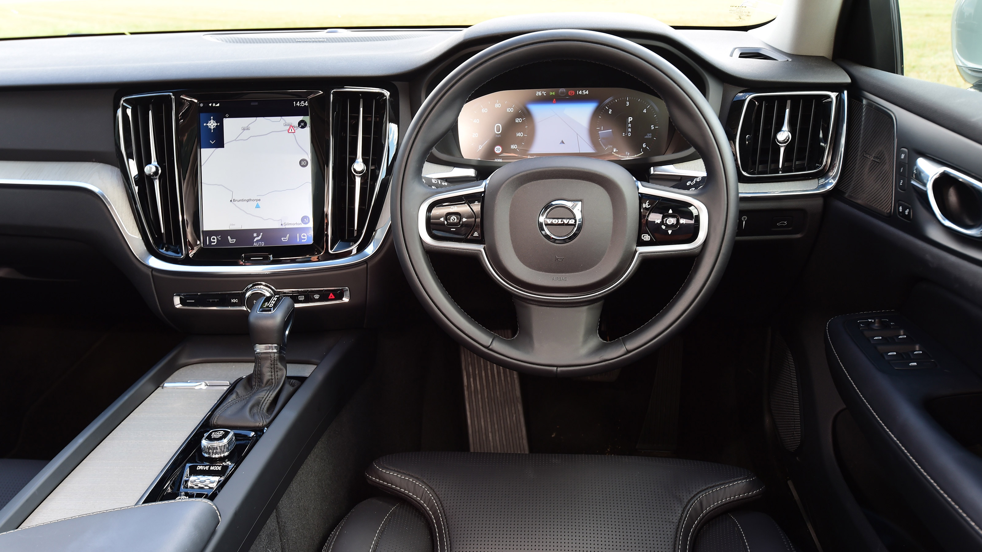 Used Volvo V60 - dash