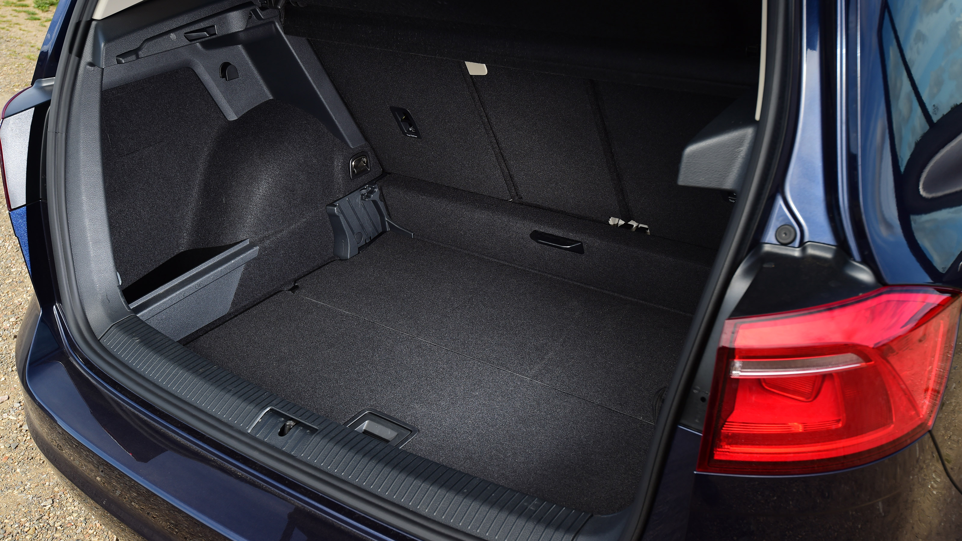 Used Volkswagen Golf SV - boot