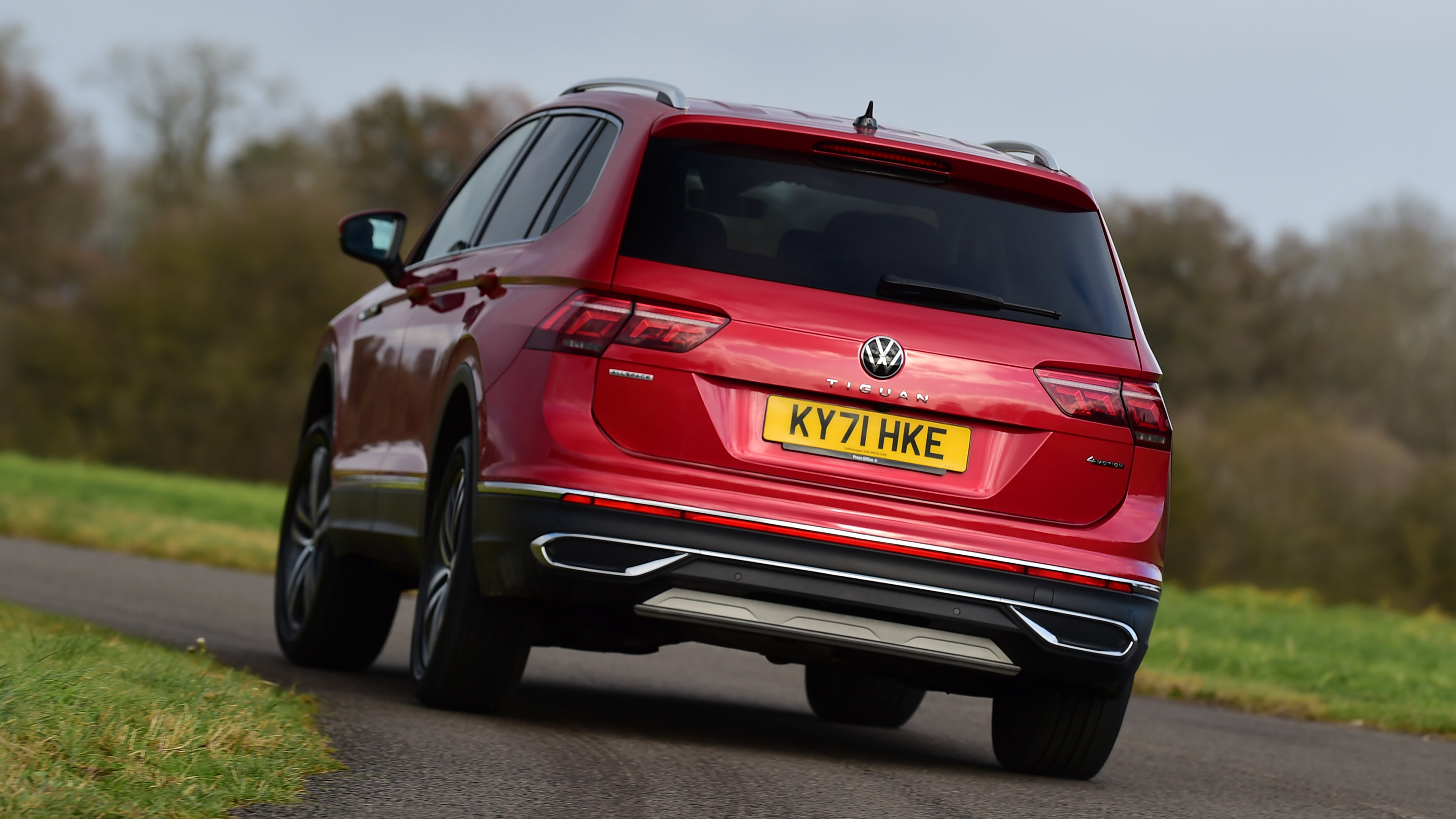 Volkswagen Tiguan Allspace - rear action