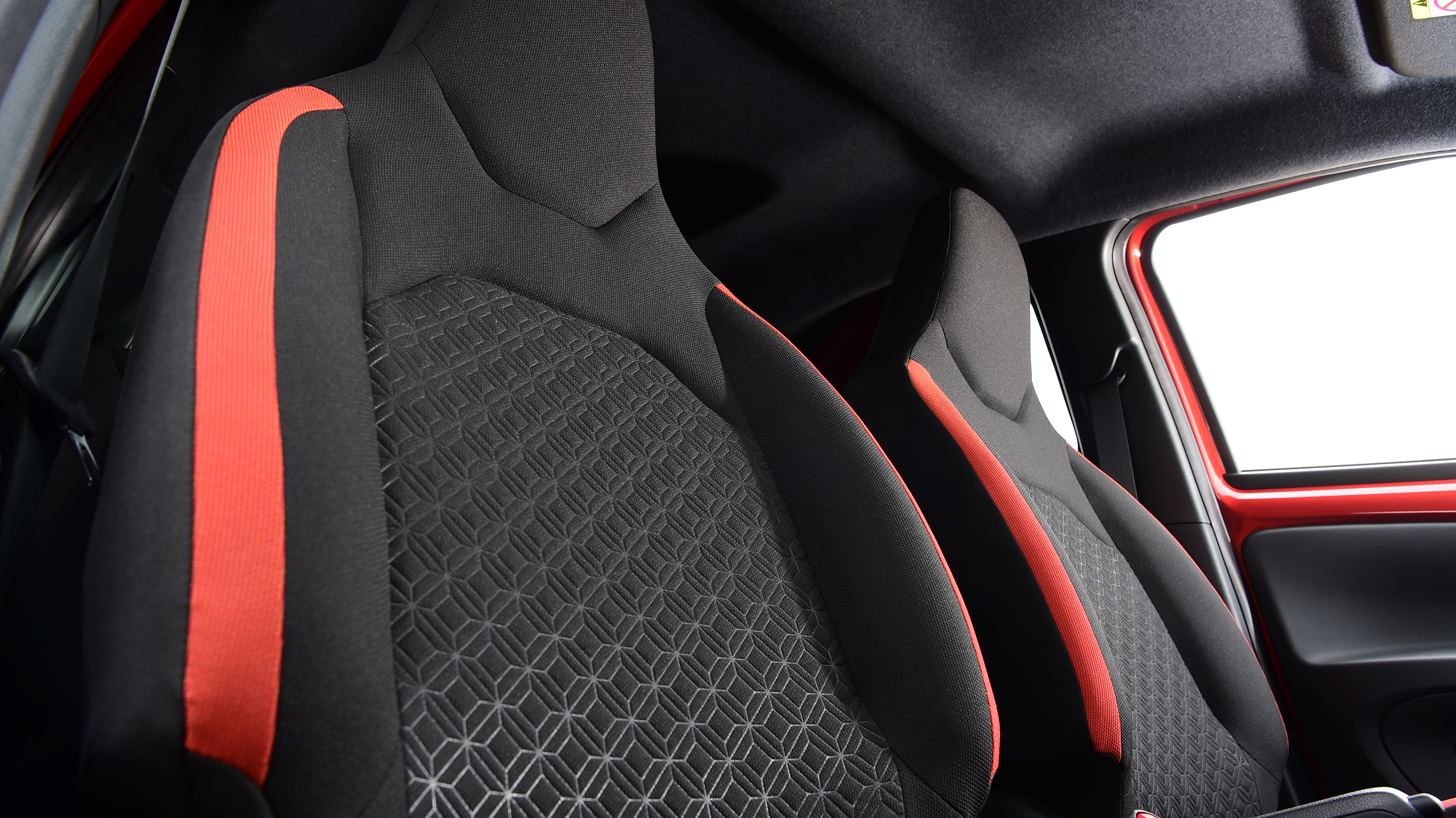 Toyota Aygo X vs Hyundai i10 vs Fiat 500 group test - Toyota Aygo X front seats