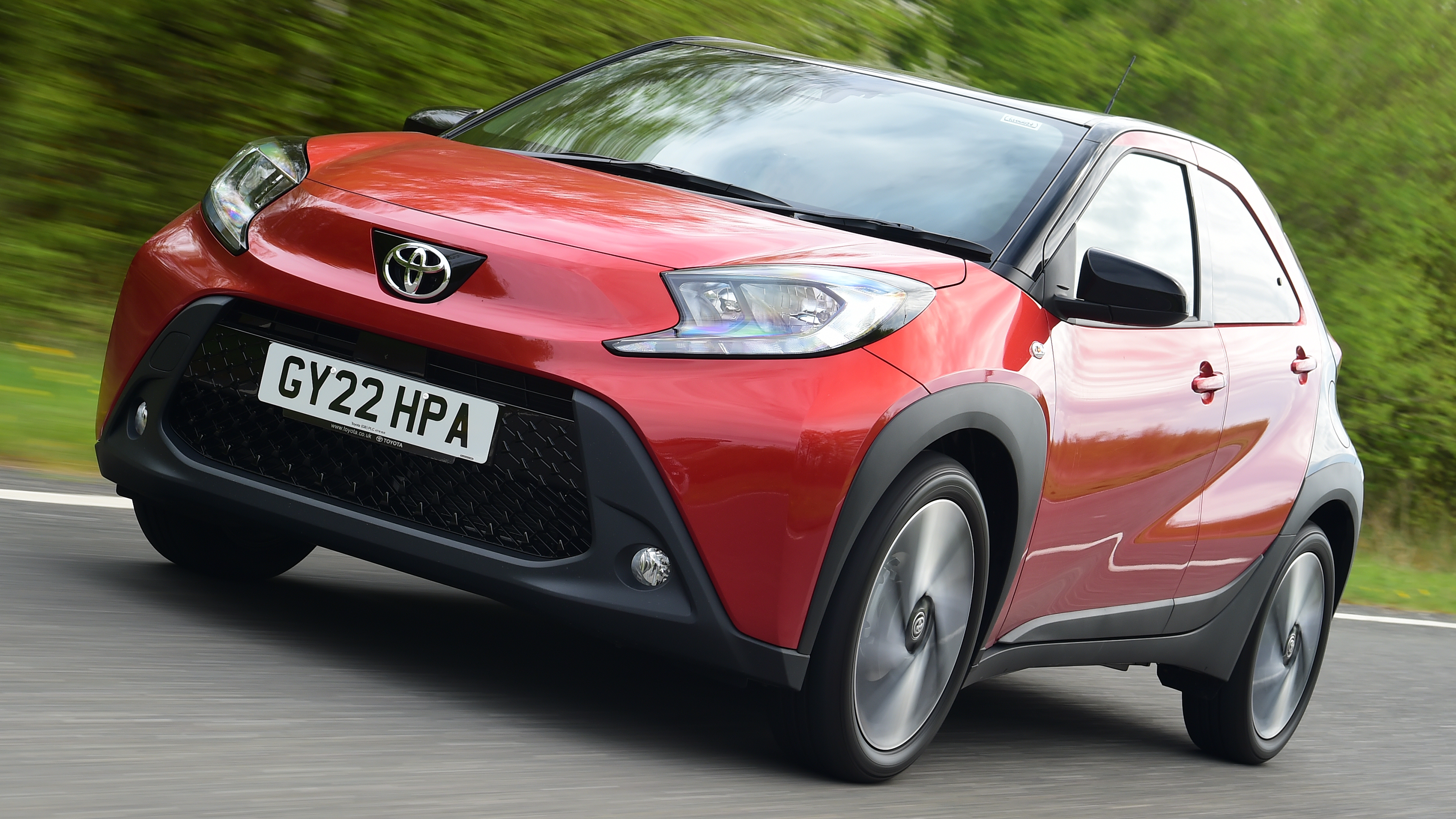 Toyota Aygo X vs Hyundai i10 vs Fiat 500 group test - Toyota Aygo X front tracking