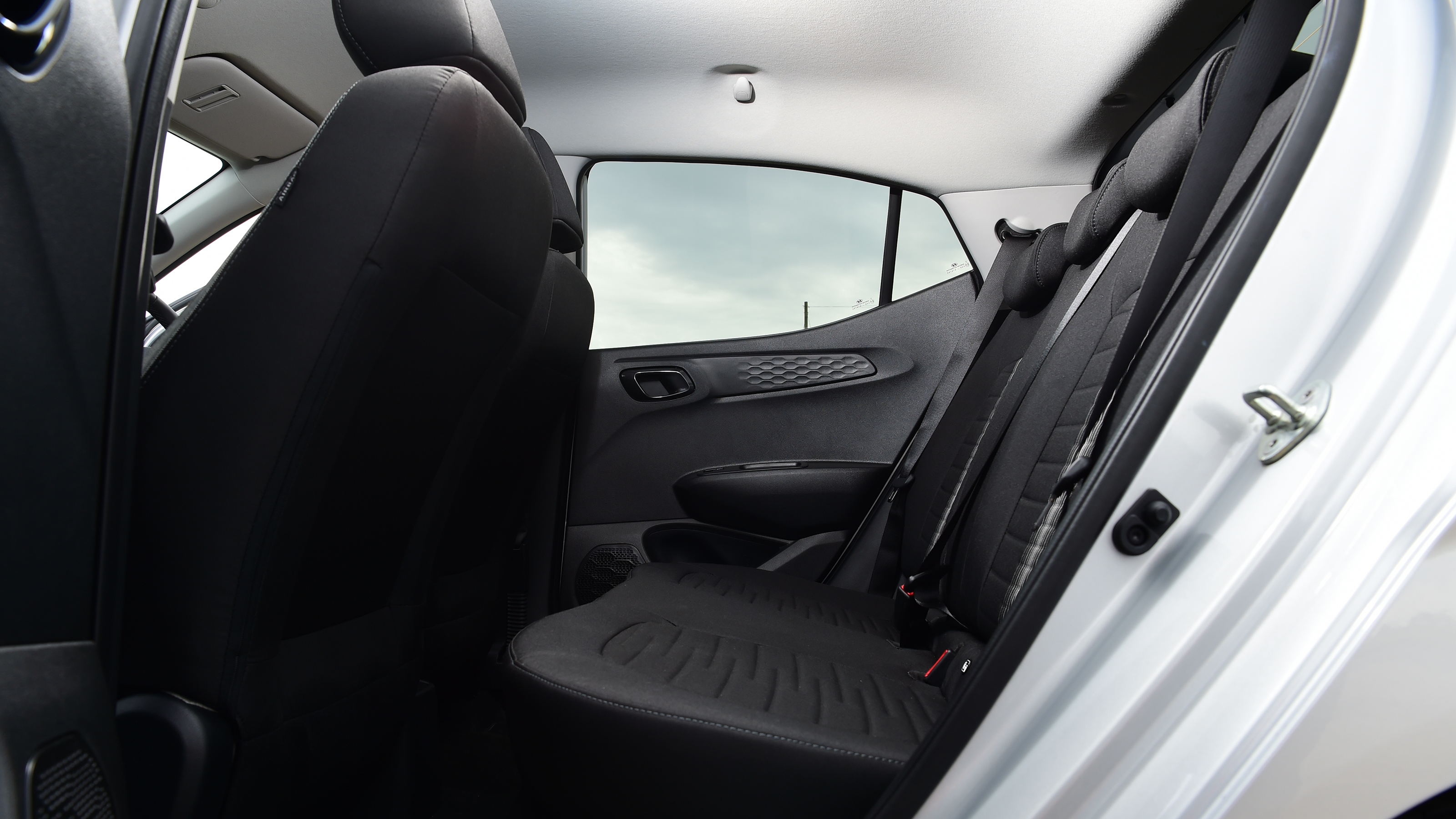 Toyota Aygo X vs Hyundai i10 vs Fiat 500 group test - Hyundai i10 rear seats