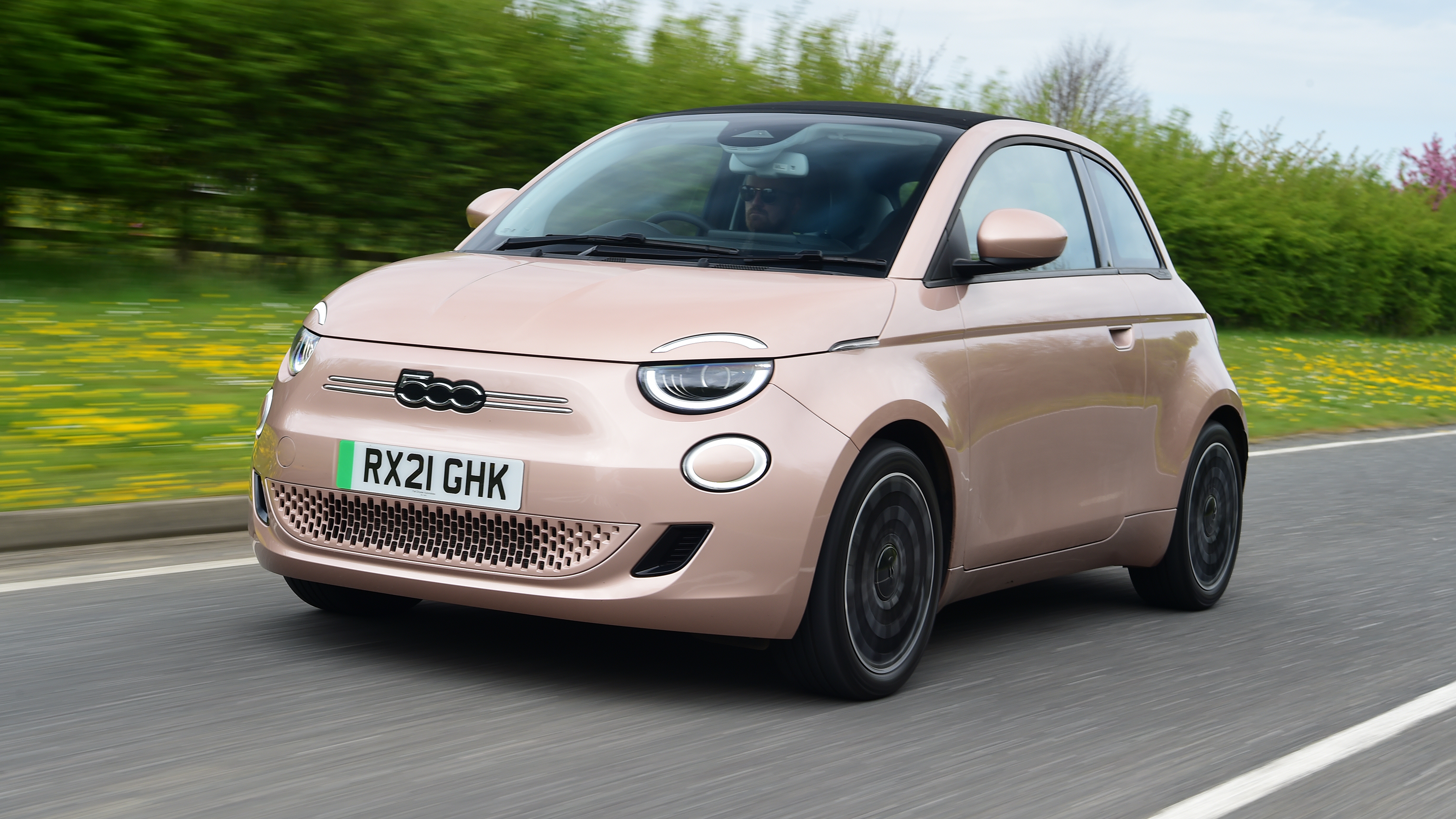 Fiat 500 front tracking