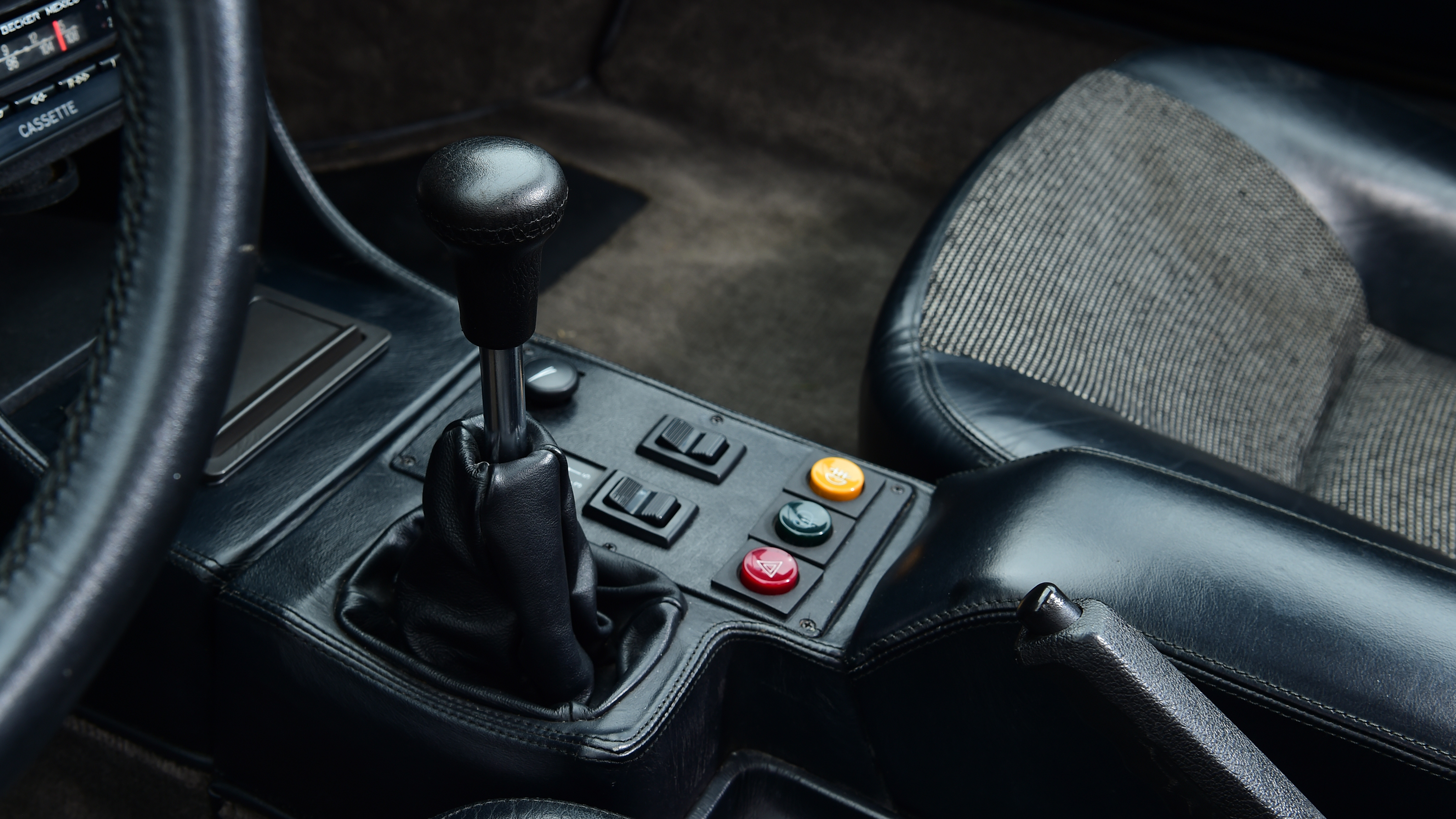 BMW M1 shifter