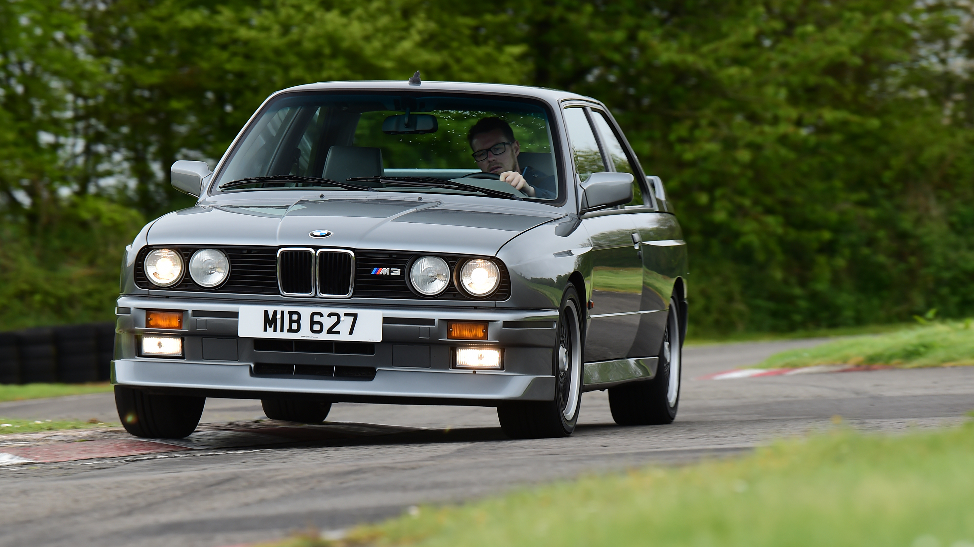 BMW M3 E30