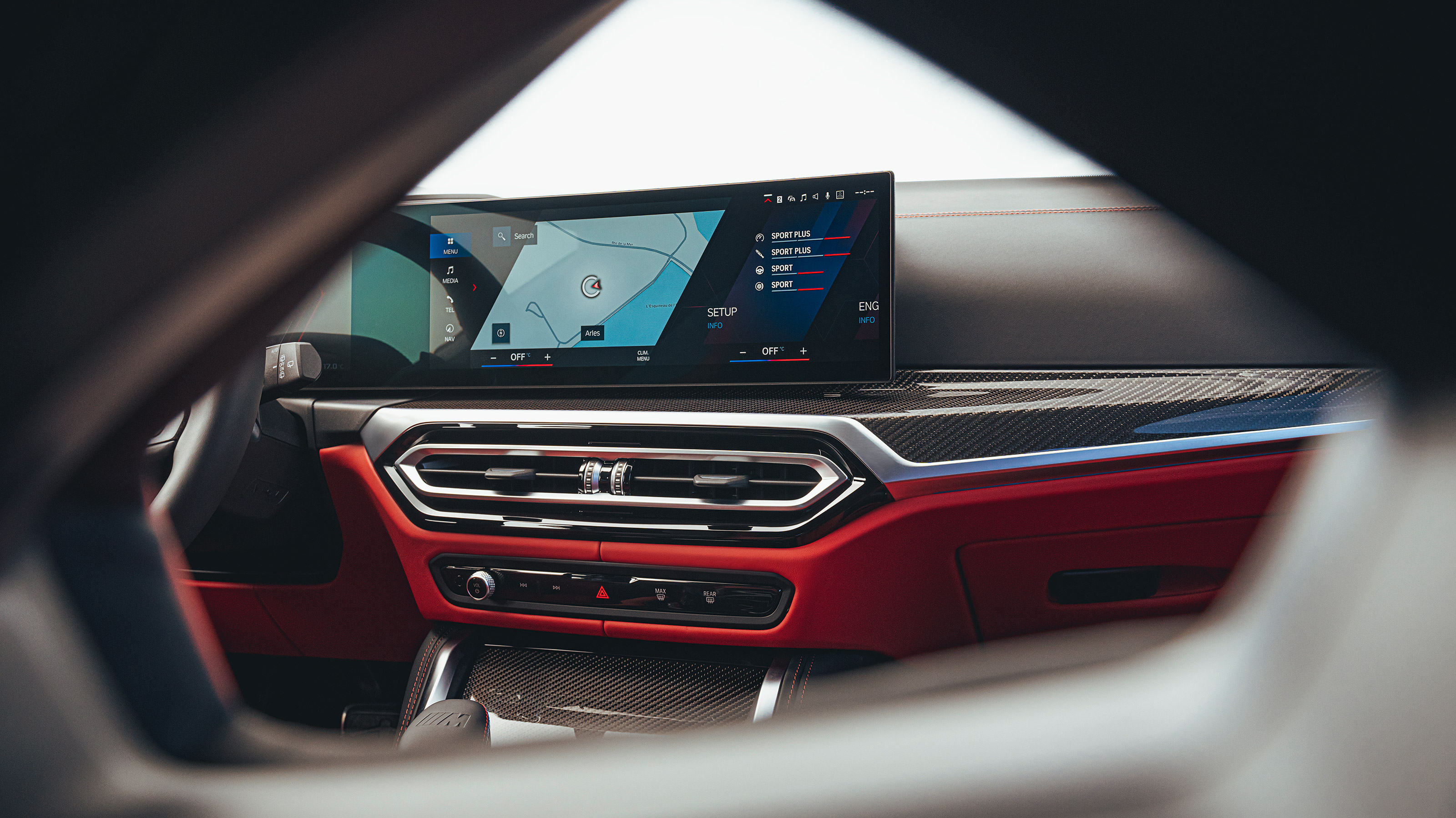 BMW M3 Touring - screen