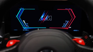 BMW M3 Touring - dials