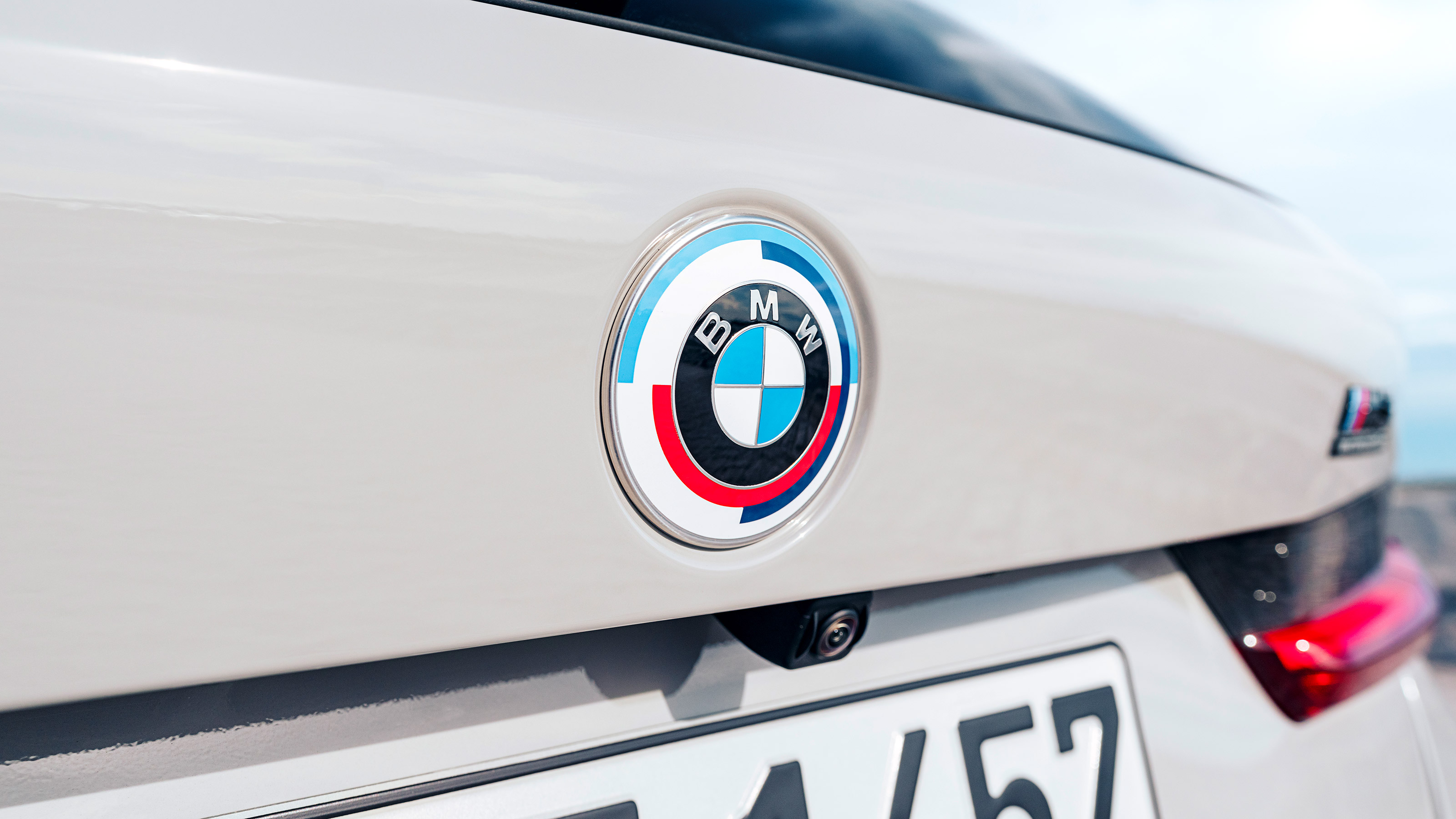 BMW M3 Touring - rear badge