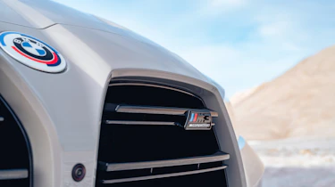 BMW M3 Touring - grille detail