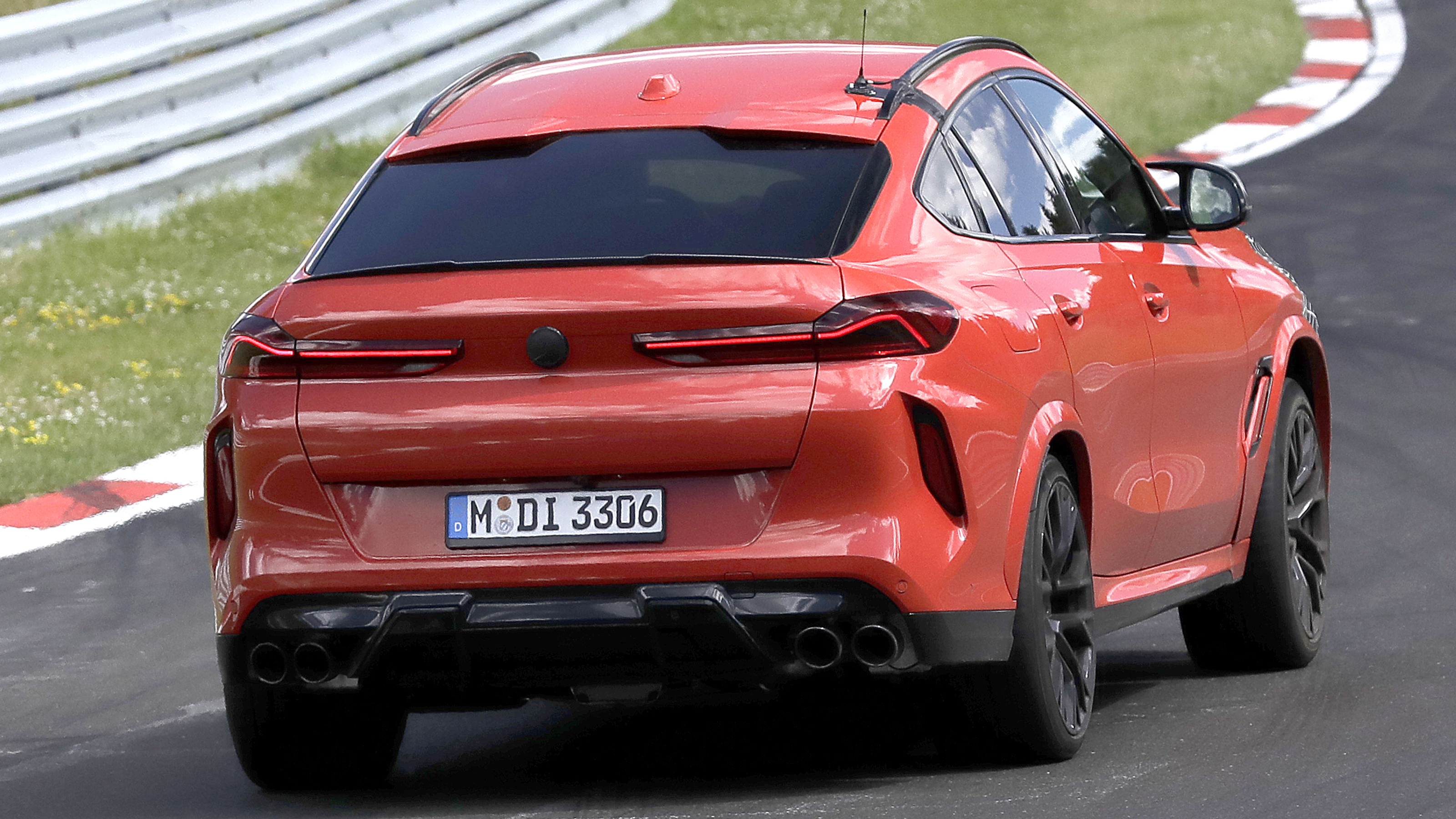 BMW X6 M - rear