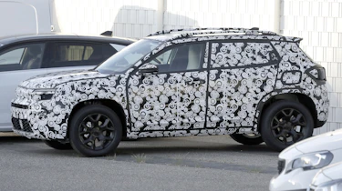 Baby Jeep spy shots 2022