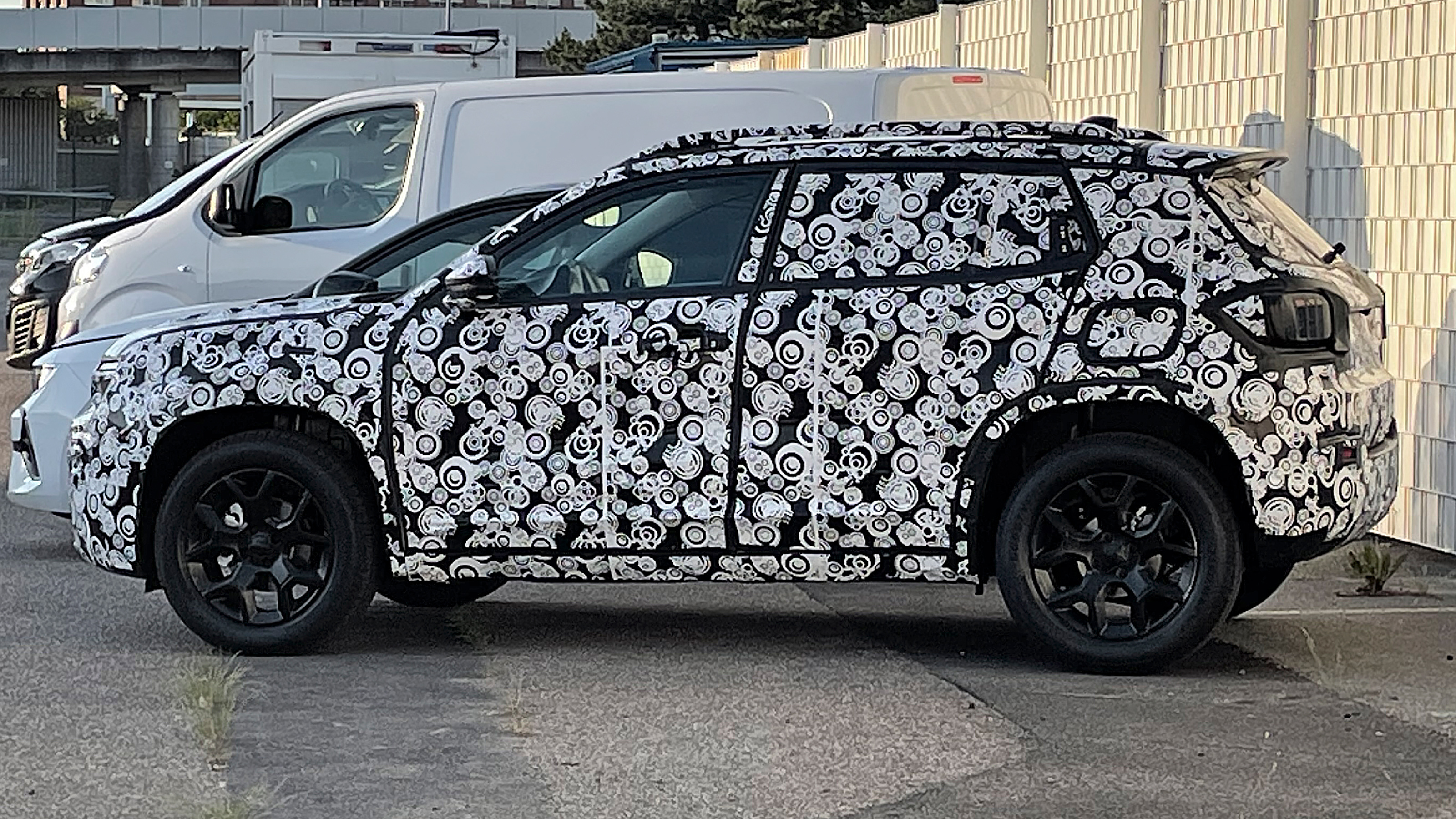 Baby Jeep spy shots 2022