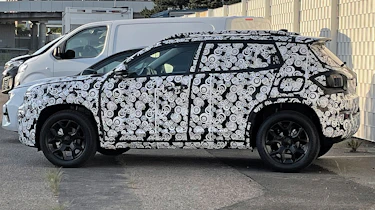 Baby Jeep spy shots 2022
