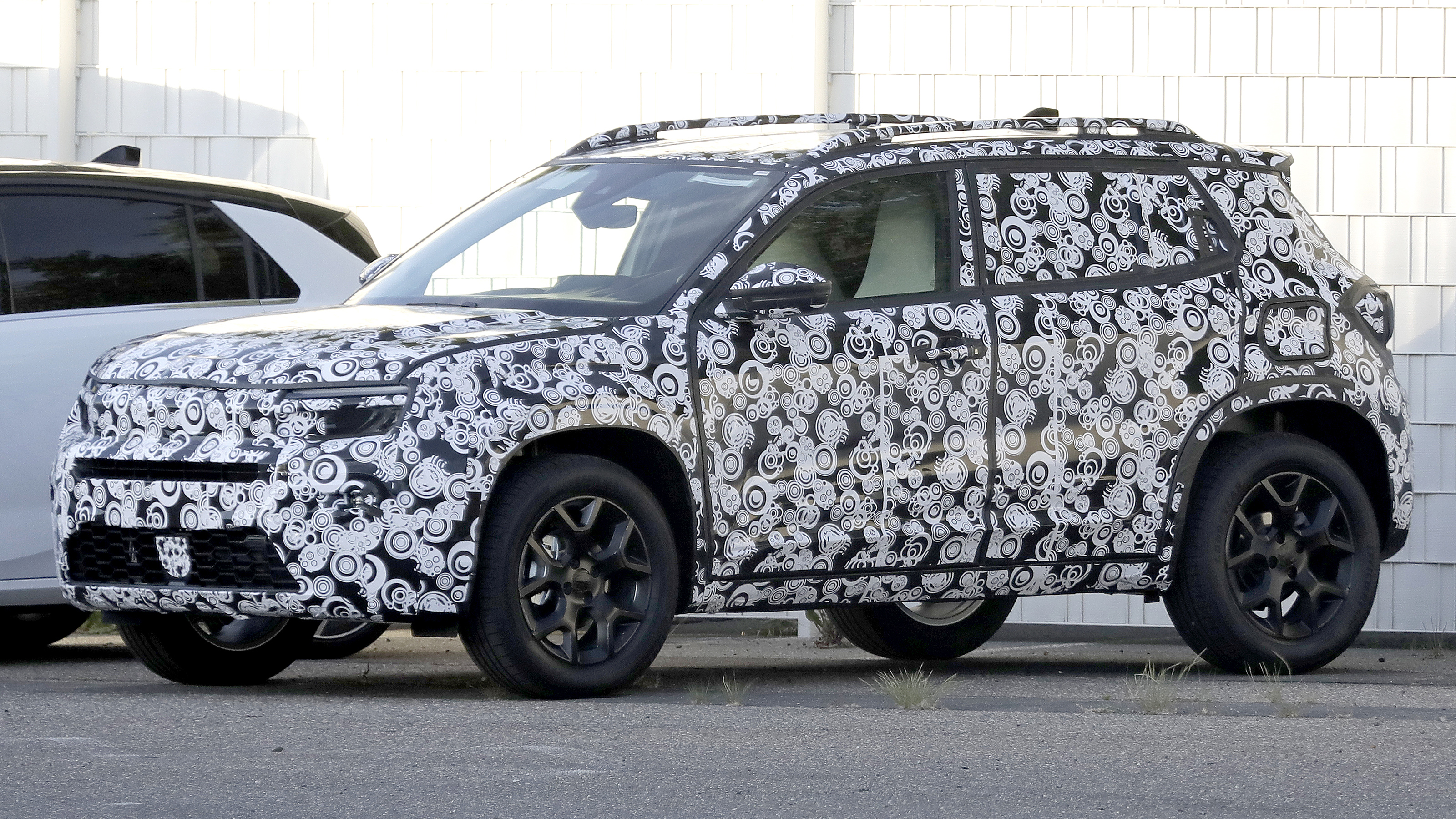 Baby Jeep spy shots 2022