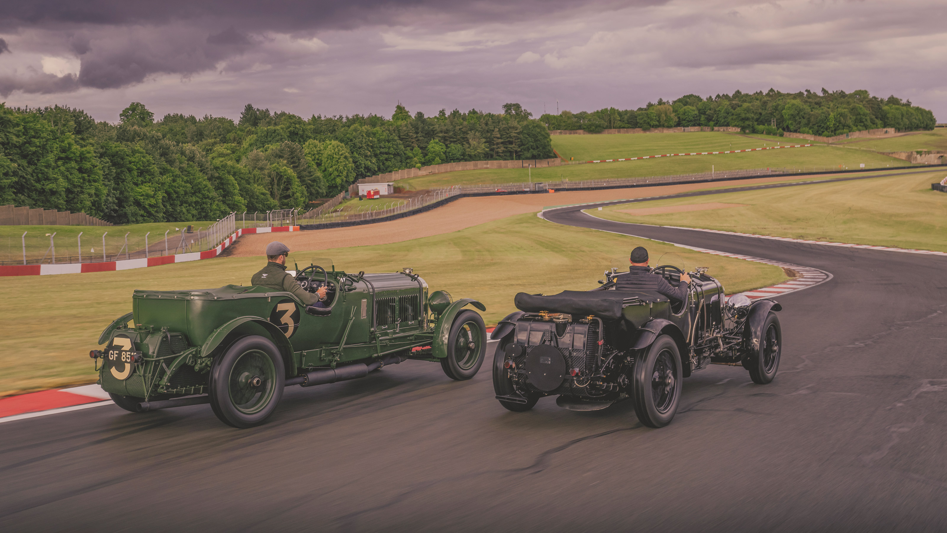 Bentley Speed Six Continuation Series - rear action