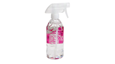 Best leather cleaners - Gyeon Q2M LeatherCleaner Strong