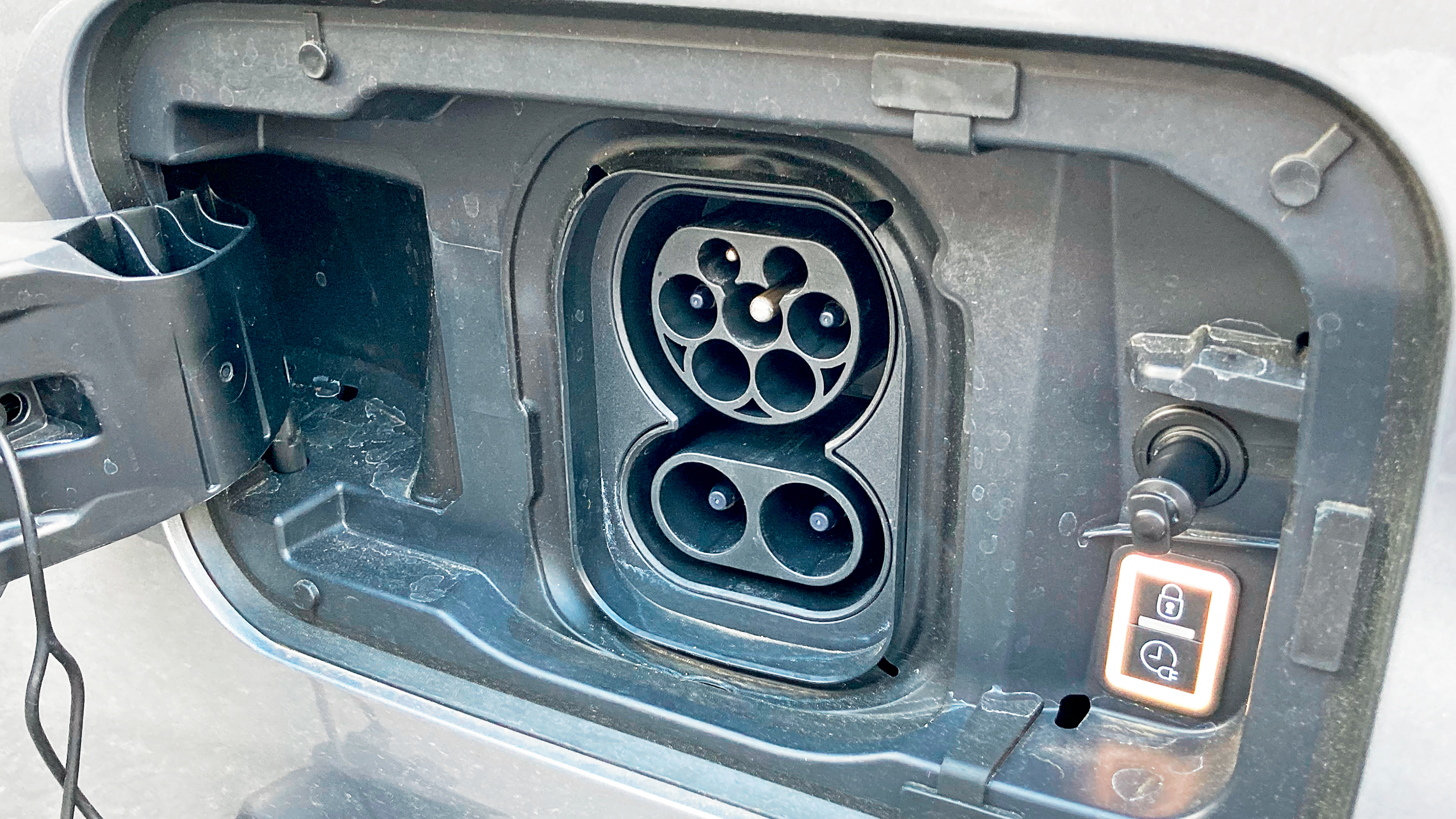 Citroen E-Berlingo long-termer 3rd report - charge socket