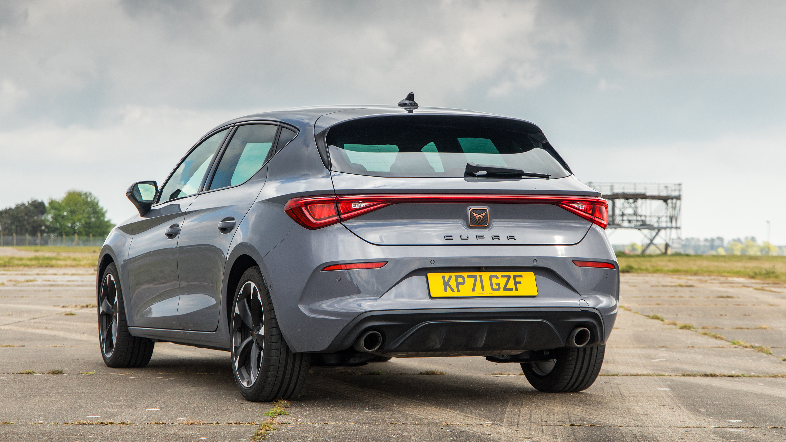 Cupra Leon 245 VZ1 rear static