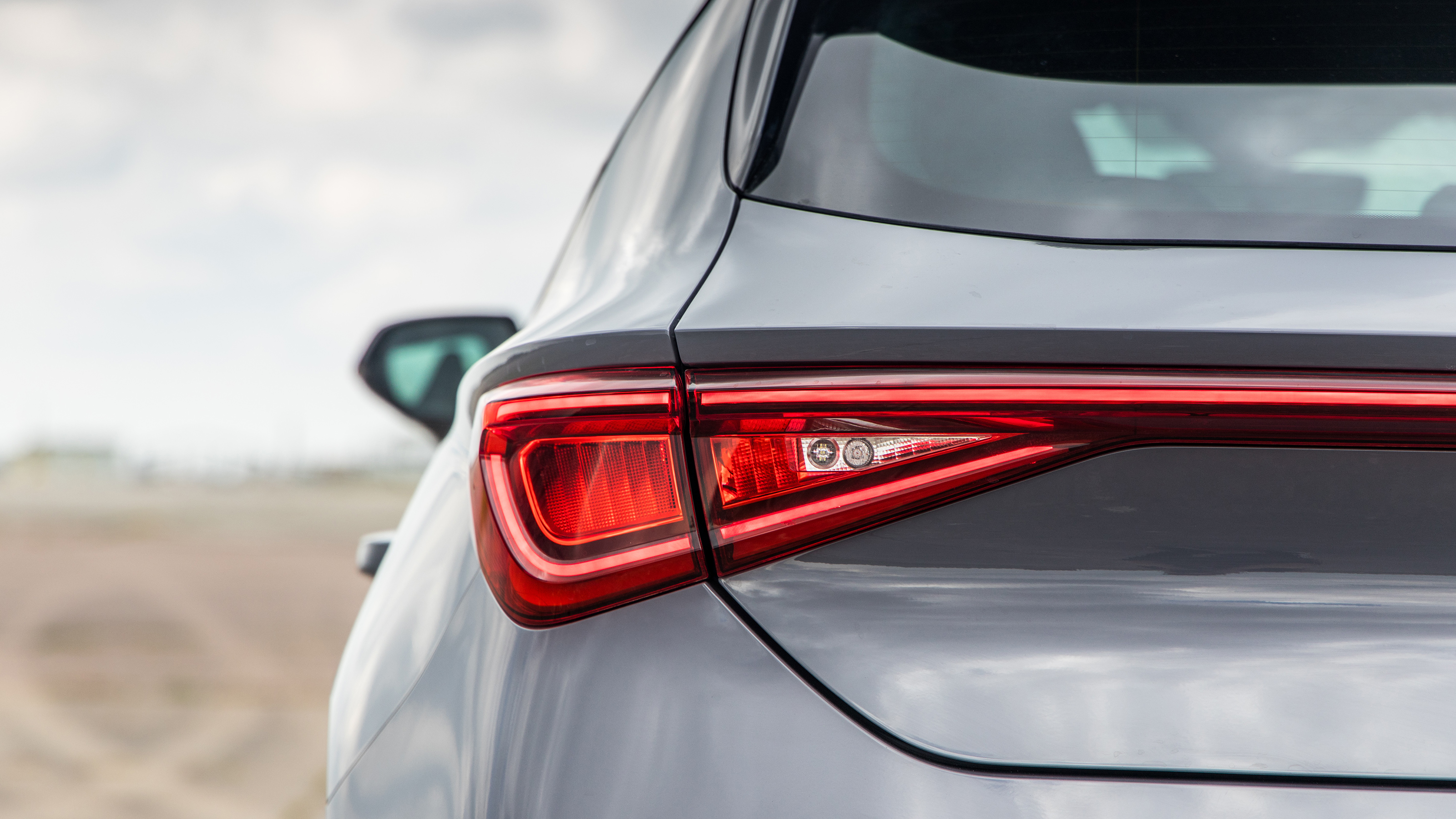 Cupra Leon 245 VZ1 rear light