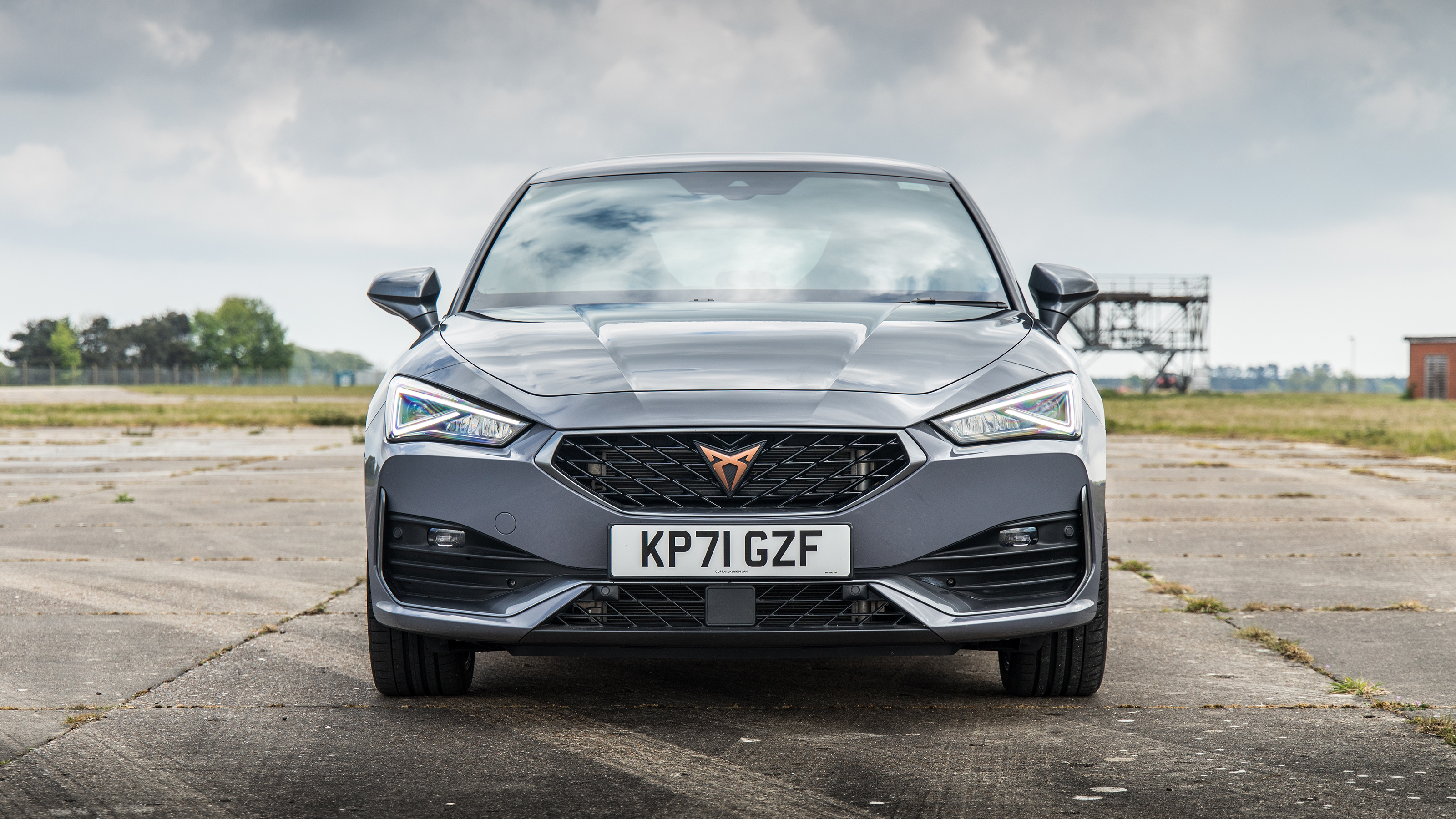 Cupra Leon 245 VZ1 nose