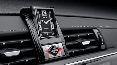 DS 7 Crossback - clock