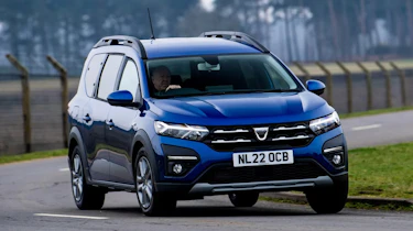 Dacia Jogger - front cornering