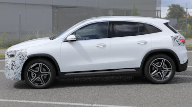 Facelifted Mercedes GLA - side