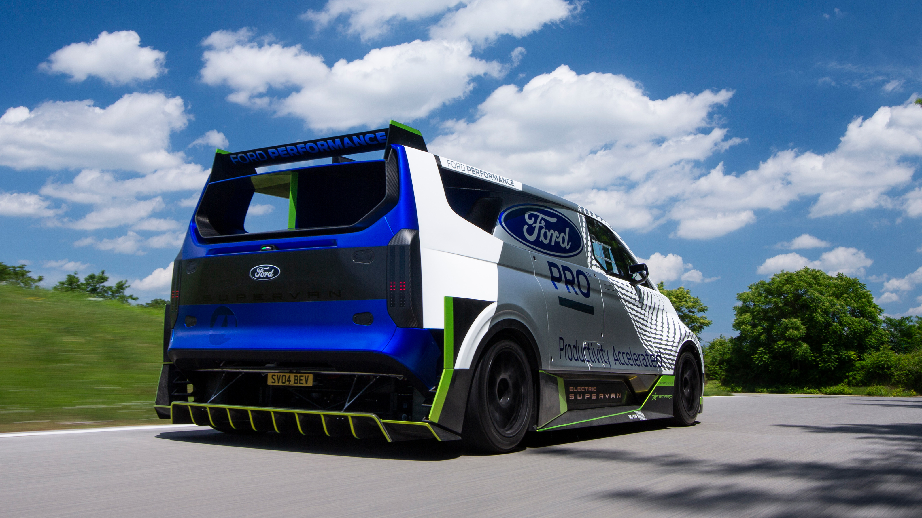 Ford Pro Electric SuperVan