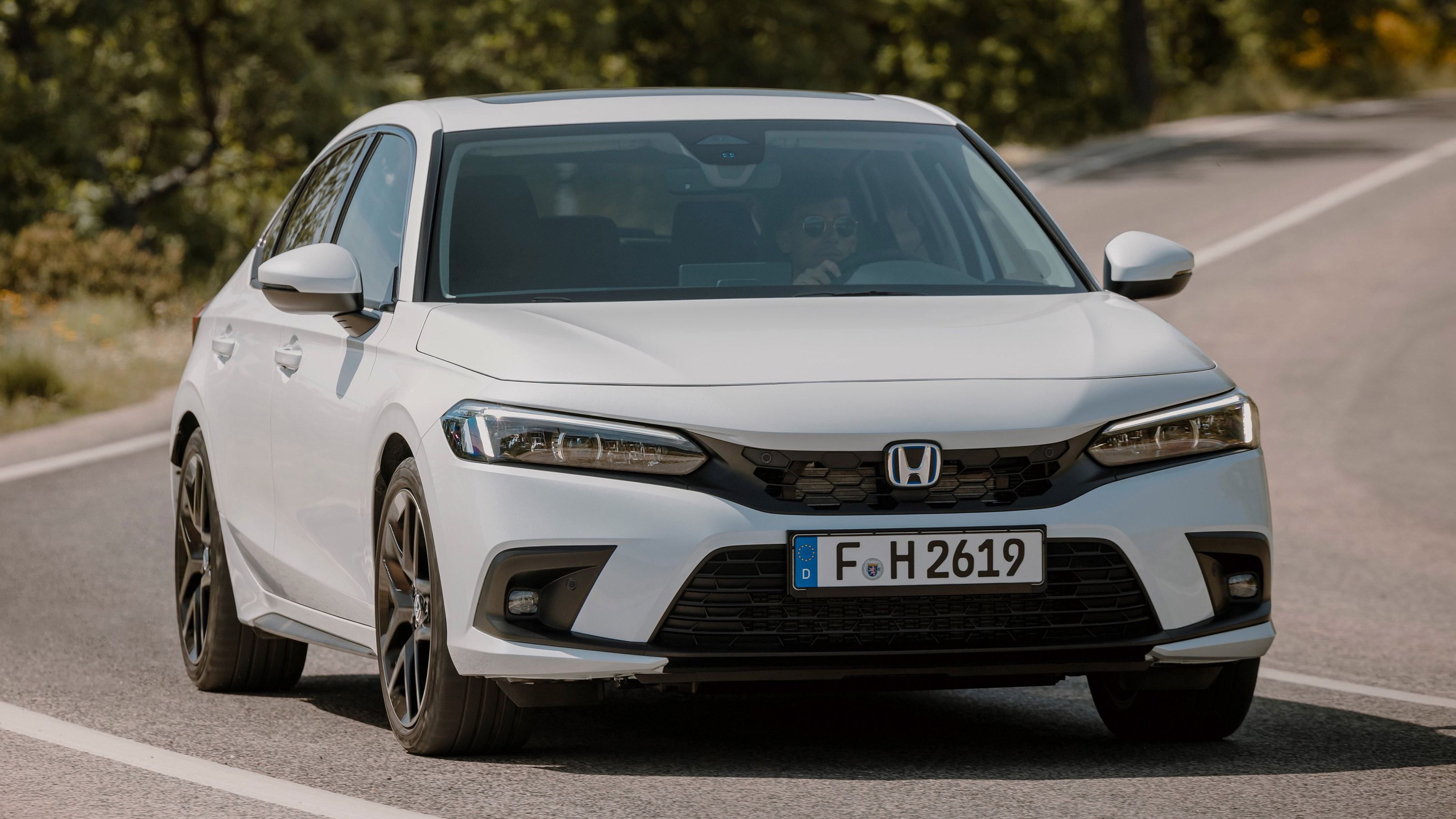 Honda Civic - front action