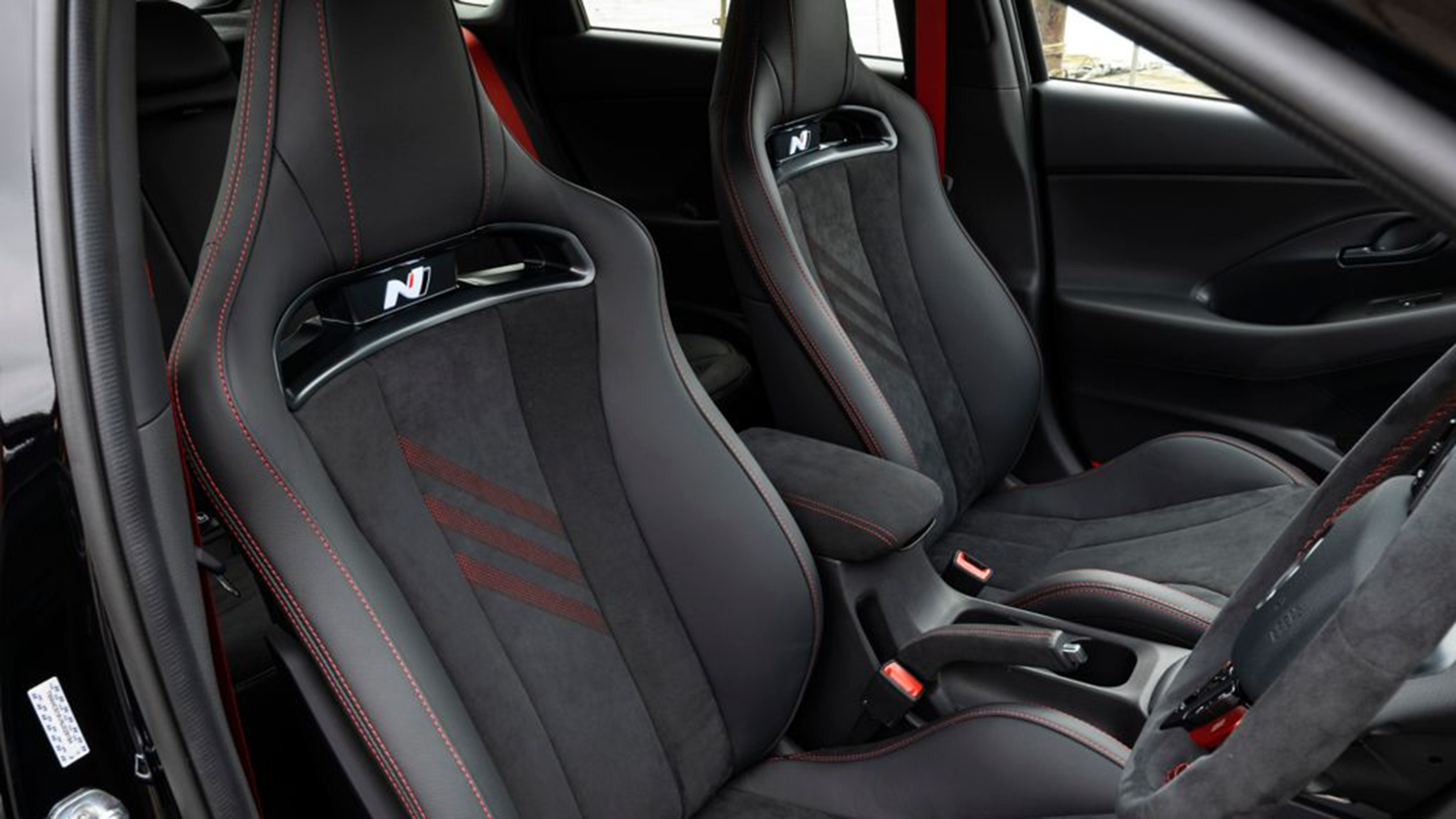Hyundai I20 N Drive-N - front seats