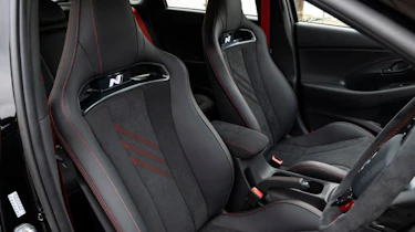 Hyundai I20 N Drive-N - front seats