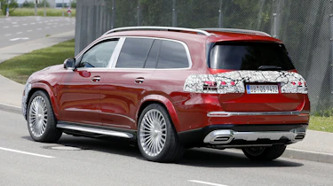 Mercedes-Mayback GLS facelift spyshot (red) - N/S rear