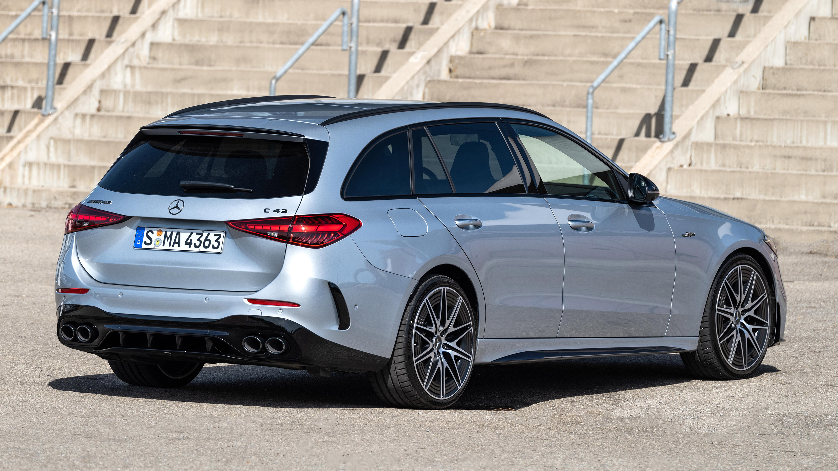 Mercedes-AMG C 43 - rear static