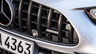 Mercedes-AMG C 43 - grille