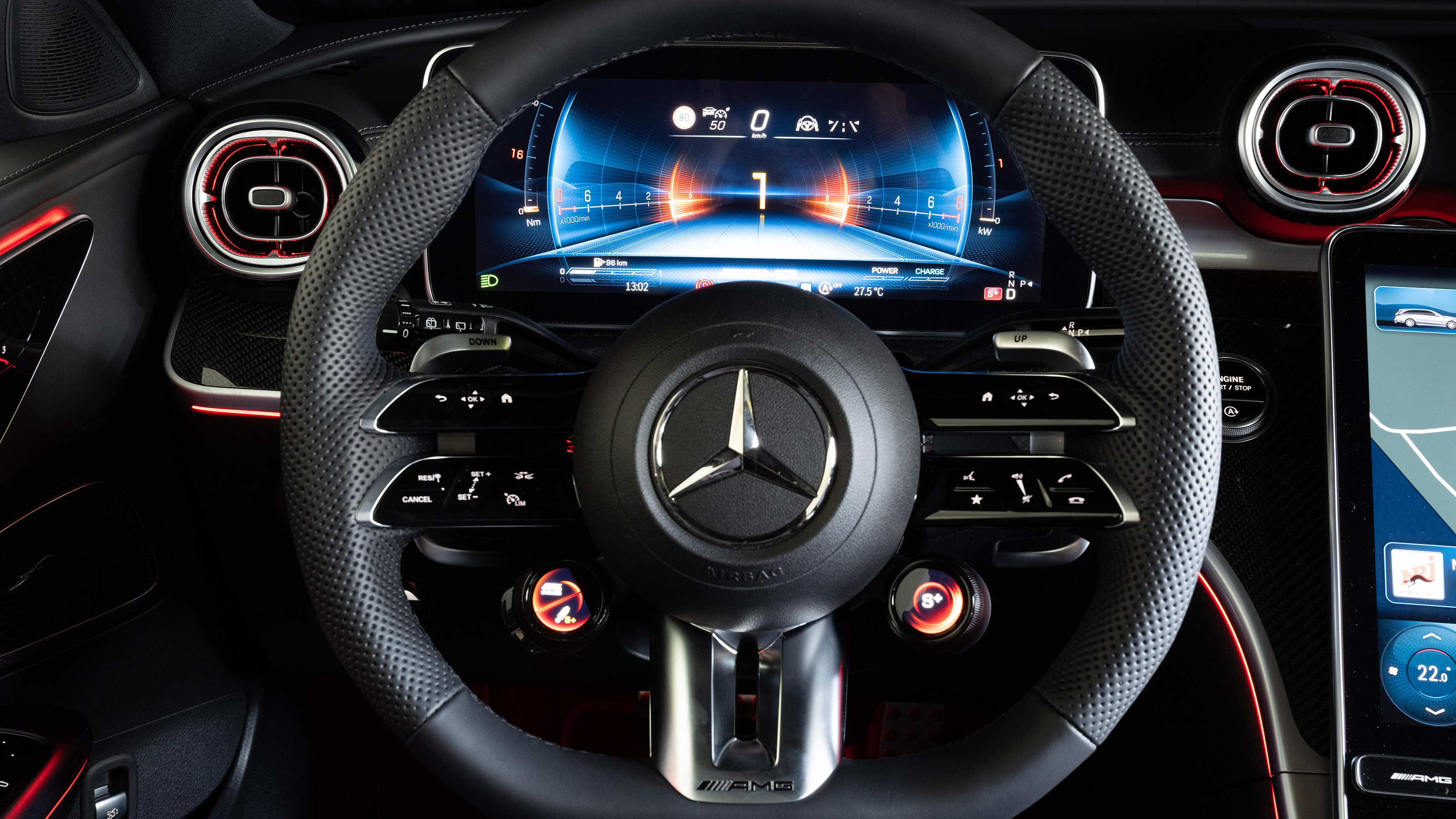 Mercedes-AMG C 43 - steering wheel