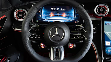 Mercedes-AMG C 43 - steering wheel