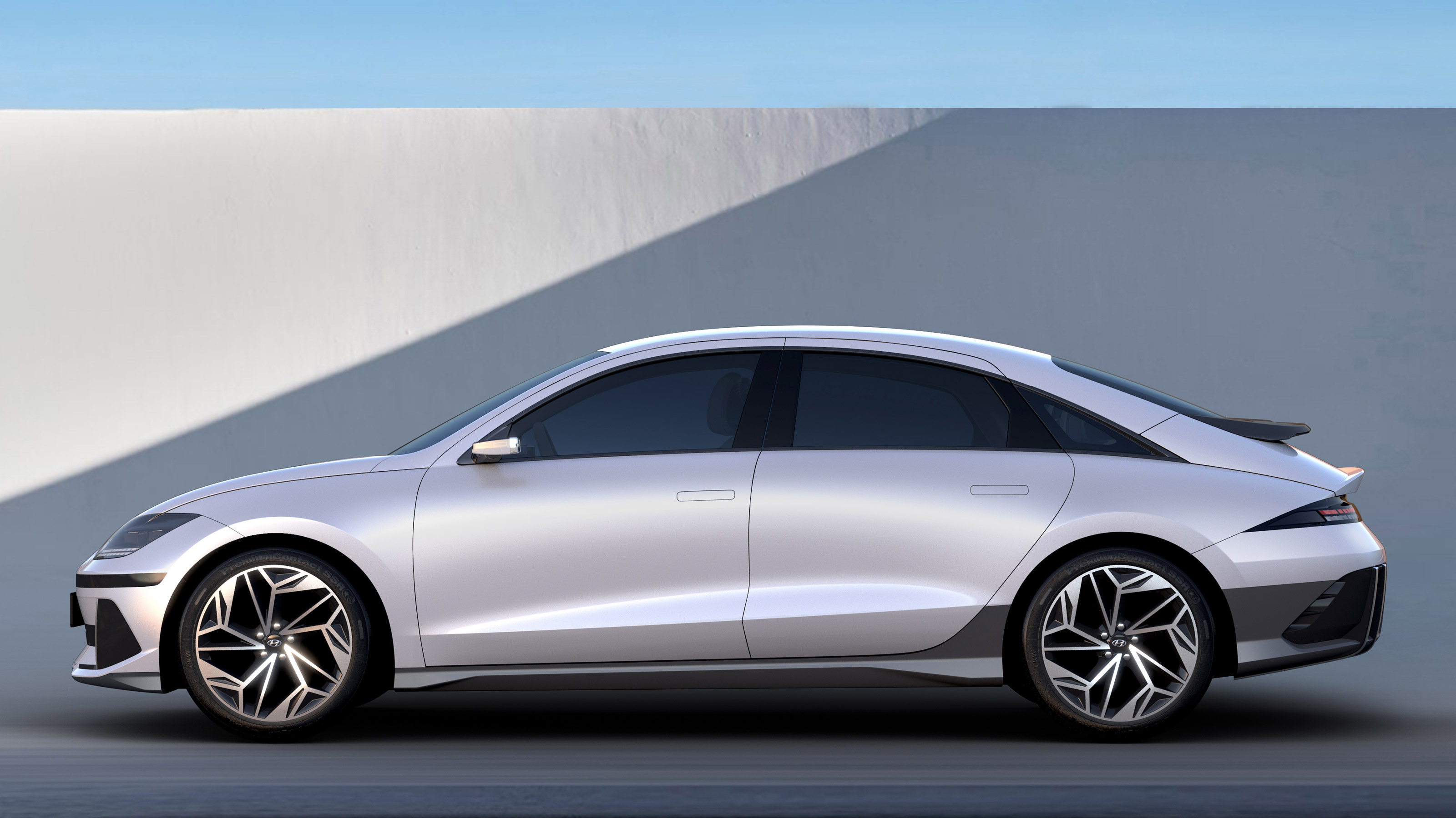Hyundai Ioniq 6 - side static