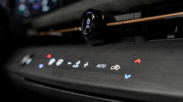 Nissan Ariya - interior