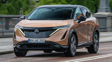Nissan Ariya - front action